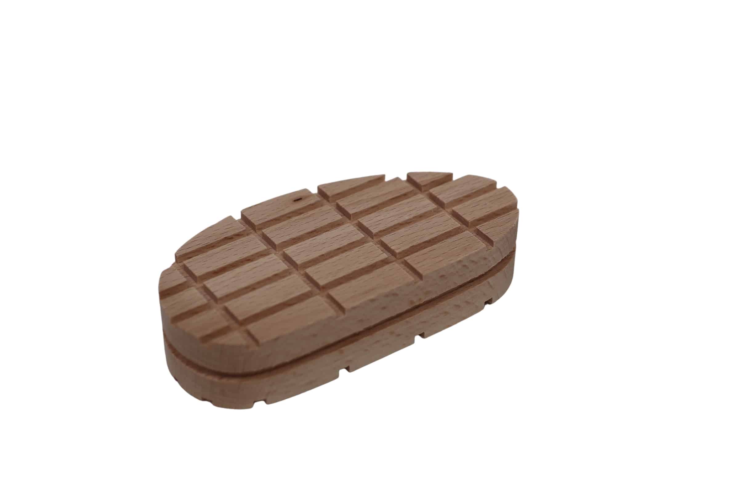 Wooden blocks in the Blockkit Starter Kit and Claw Fix kit for adhering wooden blocks to cow claws. Sold in Canada by Zuidervaart Agri-Import Ltd.