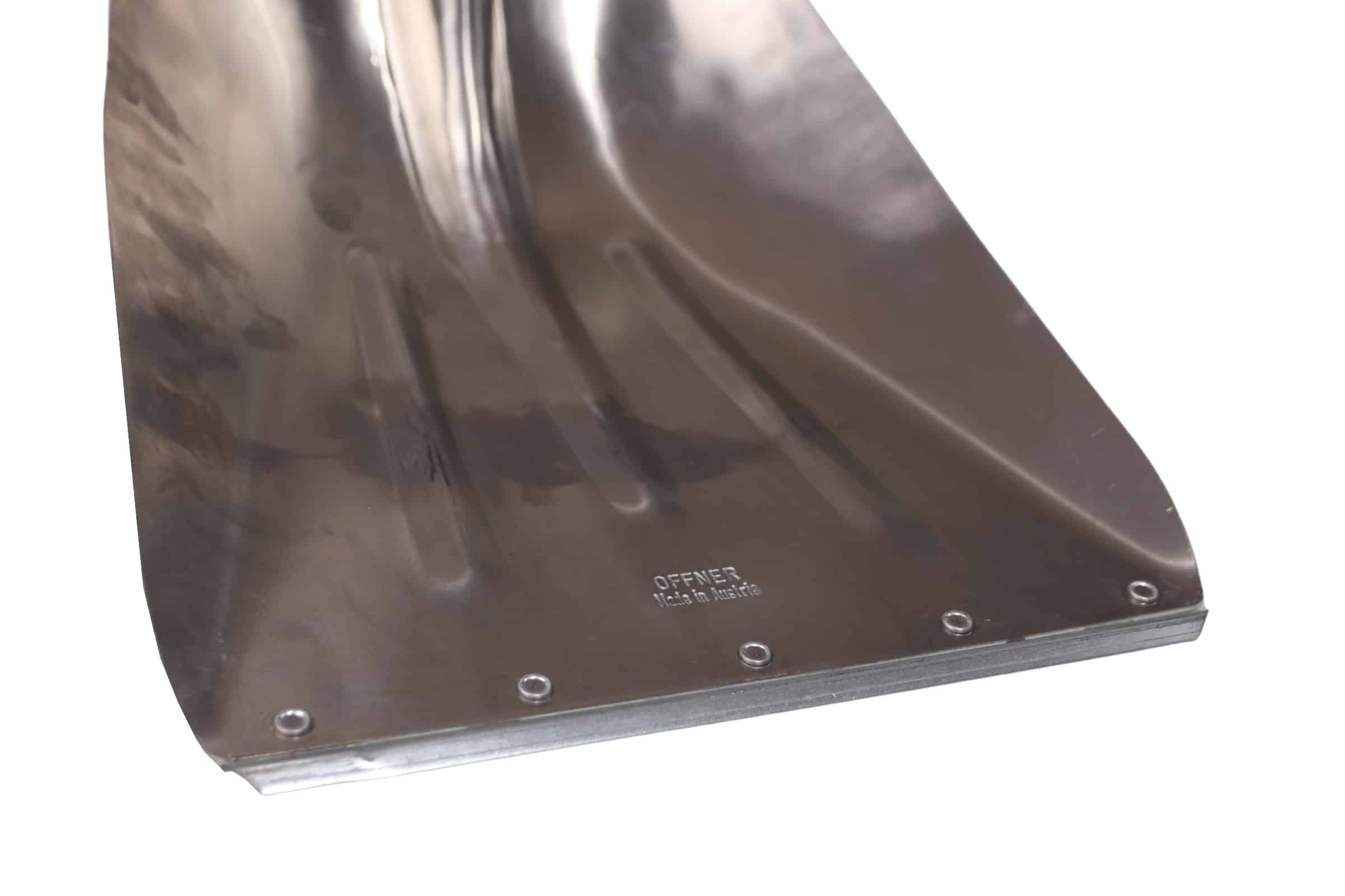 Shovel for grain sold in Canada by Zuidervaart Agri-Import Ltd.